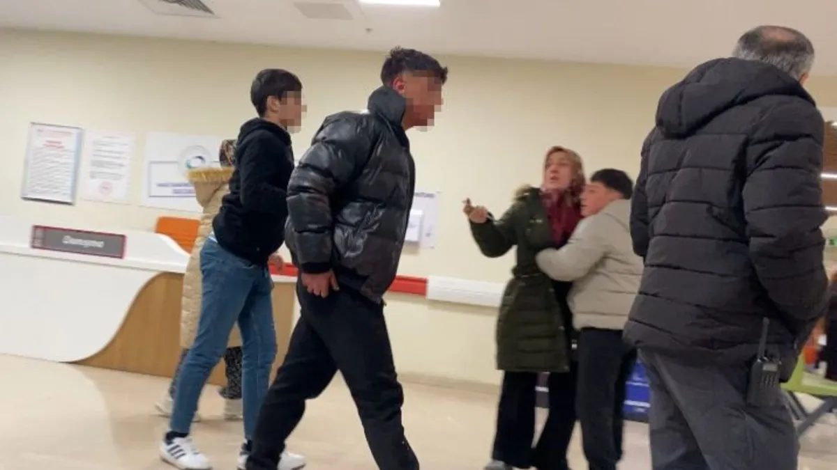 Gençlerin kavgası kanlı bitti: 2 yaralı