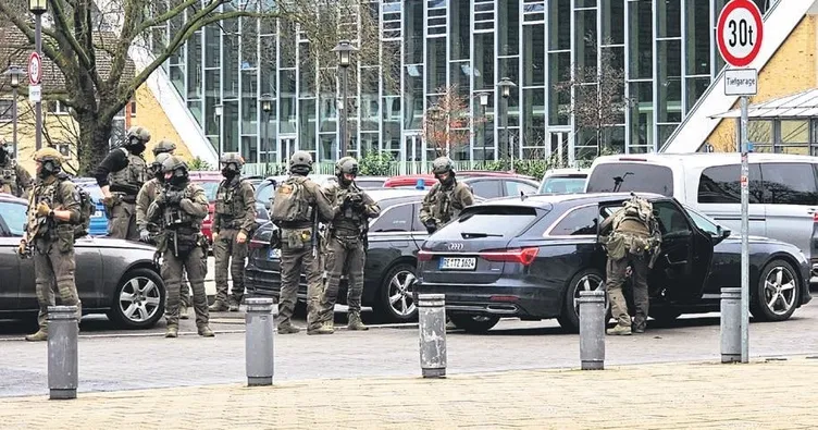 Lisede kanlı saldırı