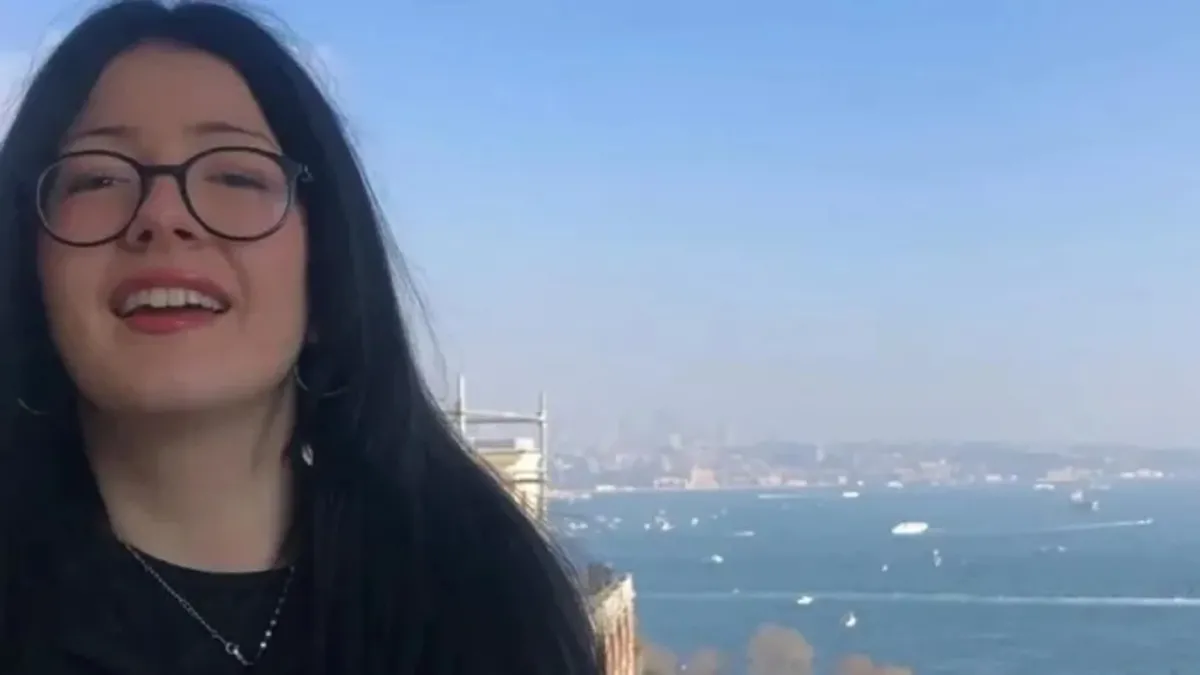 Pendik’te yolun karşısına geçmeye çalışan liseli Işıl hayatını kaybetmişti: Duruşma 6 ay sonraya ertelendi Pendik’te yolun karşısına geçmeye çalışan liseli Işıl hayatını kaybetmişti: Duruşma 6 ay sonraya ertelendi