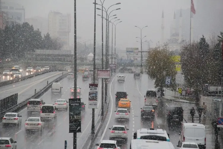 SON DAKİKA: İstanbul için kar yağışı ve hava durumu açıklaması! Meteoroloji’den sonra Vali de saat verdi ve uyardı