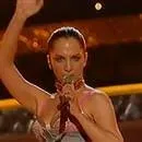 ’’Every Way That I can’’ birinci oldu