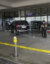 Havalimanında araç yayaları ezdi!