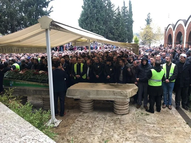 'Sahte peygamber' İskender Erol Evrenosoğlu, Bursa'da toprağa verildi