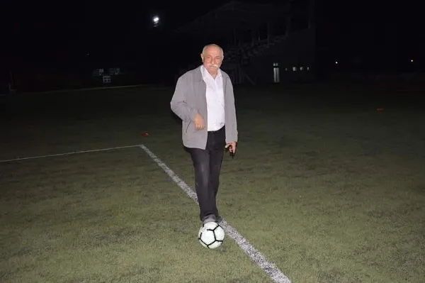 futbol-kulubu-baskani-mac-izlerken-kalbini-yenildi-futbol-kulubu-baskani-ikinci-kez-kalp-krizi-gecirdi-bu-kez-1736614962314.jpg