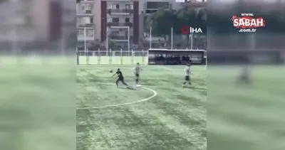 Göztepeli holigan sahaya girdi, Altay U16 oyuncularına saldırdı | Video