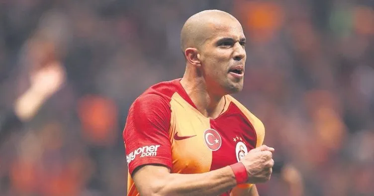 Galatasaray’da yeni kaptan Feghouli!