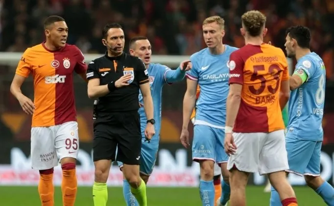 SON DAKİKA HABERLERİ: Süper Lig’de herkes bunu konuşuyor! Olay hakem toplantısı sızdırıldı: Galatasaray’dan ilk açıklama geldi