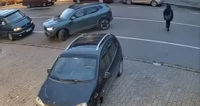 Park halindeki araç görüşü engelledi, kadın ağır yaralandı #trabzon