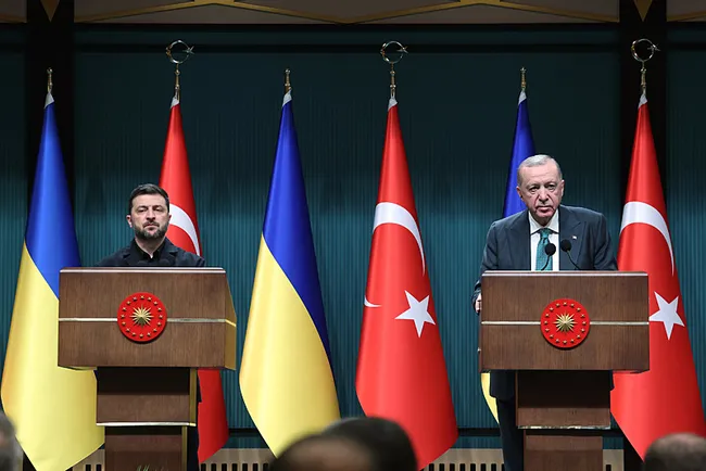 baskan-erdogandan-rusya-ukrayna-savasina-iliskin-aciklama-istanbul-sureci-devam-etmeli-1763571694866.jpeg Başkan Erdoğan'dan Rusya-Ukrayna savaşına ilişkin açıklama: İstanbul Süreci devam etmeli