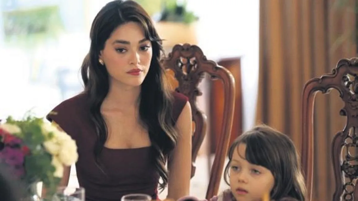 Aynadaki Yabancı’da sırlar açığa çıkıyor! Aynadaki Yabancı’da sırlar açığa çıkıyor!