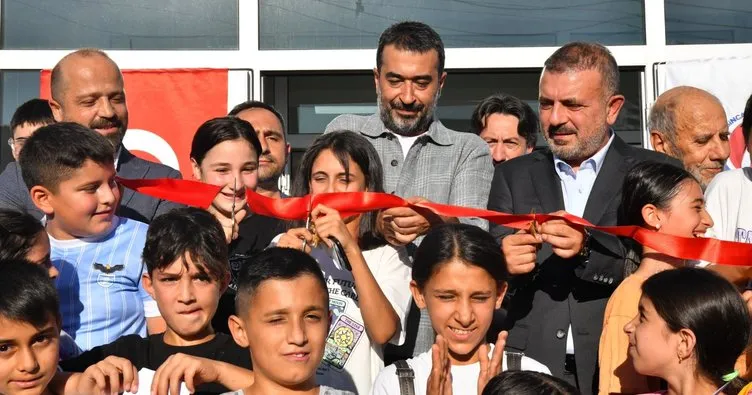 Hakan Han Özcan Sincan’da havuz açılışına katıldı: Mansur Yavaş 4 buçuk yılda bir tane havuz yapamazken Sincan Belediyesi 3’üncü havuzu açtı