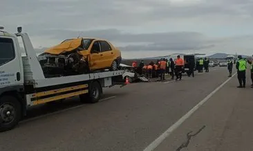 Edirne’de taksiyle otomobilin çarpışması sonucu 1 kişi öldü, 2 kişi yaralandı
