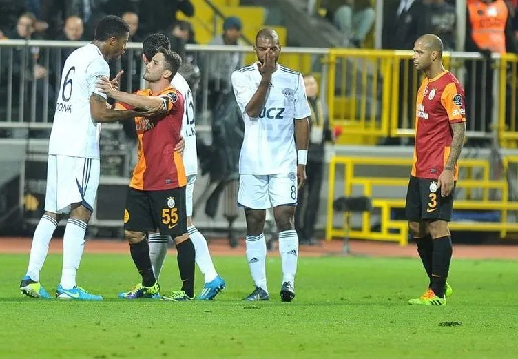 Kasımpaşa - Galatasaray maçından kareler