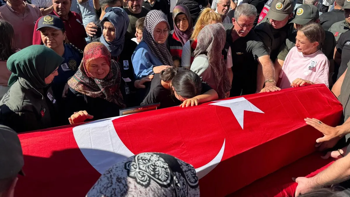 Yeşil vatan şehidi memleketinde son yolculuğuna uğurlandı
