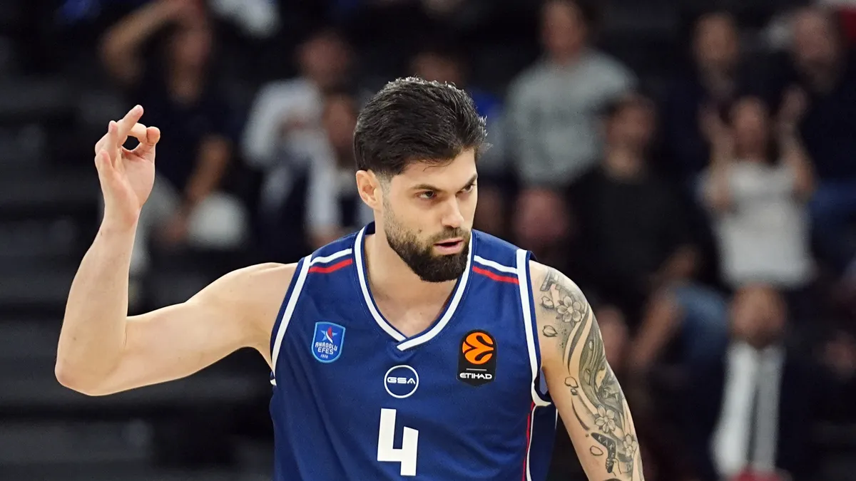 Anadolu Efes, EuroLeague'de Hapoel Tel Aviv'e Farklı Yenildi
