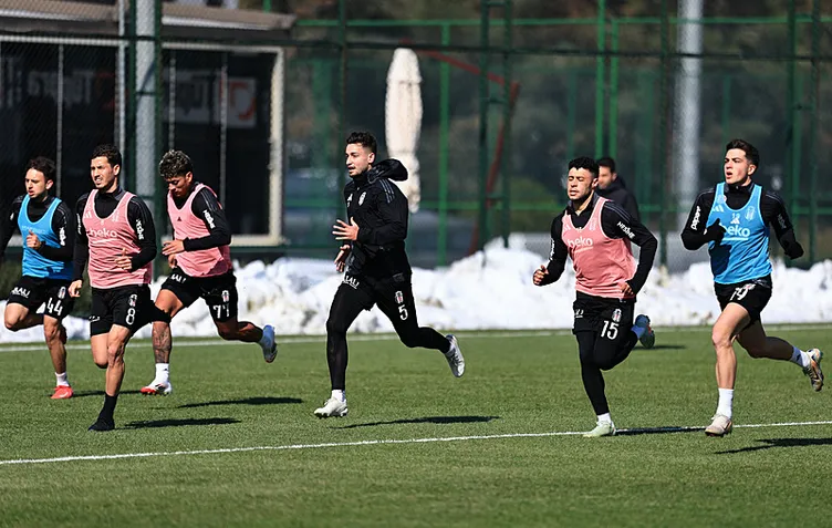 Son dakika haberi: Beşiktaş yıldız futbolcu için yeniden devrede! Bu kez yeşil ışık yaktı...