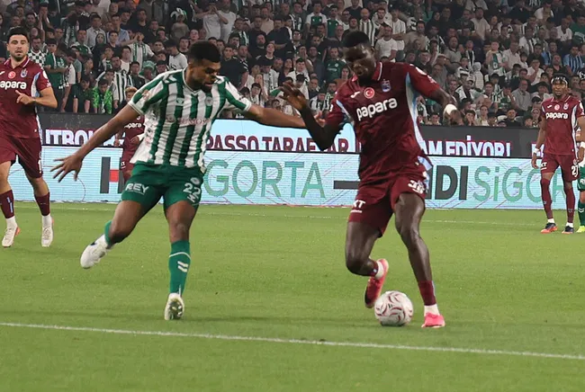 son-dakika-haberi-trabzonspor-deplasmanda-maglup-konyaspor-ilk-kez-kazandi-1789240288235.jpeg