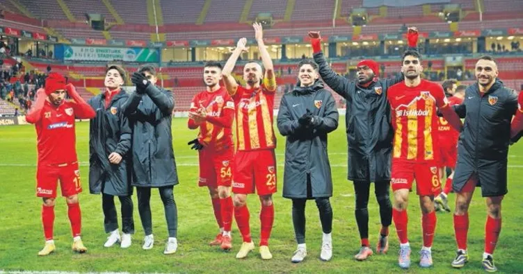 Kayserispor’dan Başakşehir’e vurgun