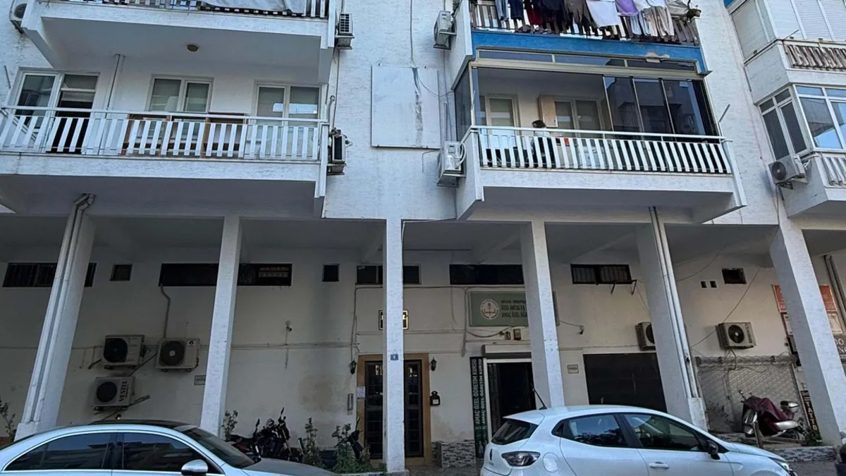 Antalya’da şüpheli olay: Kızı tarafından evinde ölü bulundu! Buluşmak için sözleşmişlerdi… Antalya’da şüpheli olay: Kızı tarafından evinde ölü bulundu! Buluşmak için sözleşmişlerdi…