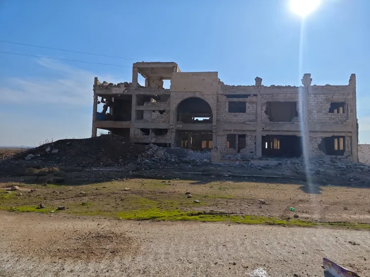 SON DAKİKA | PKK/YPG’li teröristler Tel Rıfat’ı tünel ağlarıyla örmüş: Terör örgütü arkasında enkaz bıraktı