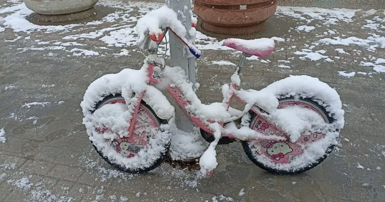 Bolu’da kar yağışı başladı