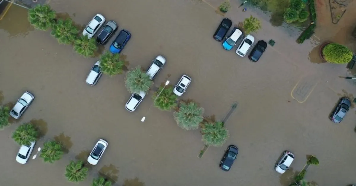 Son Dakika Haber Izmir Deki Sel Felaketinin Ardindan Vatandaslar Isyan Etti Su Rezillige Bakin Galeri Turkiye