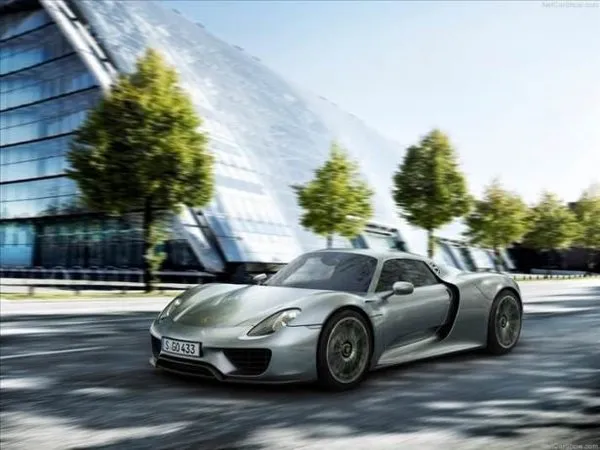 Porsche 918 Spyder son kez üretildi