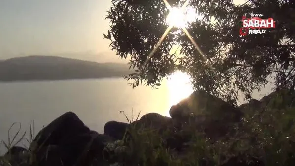 Çıldır Gölü’nde kartpostallık gün batımı manzarası | Video