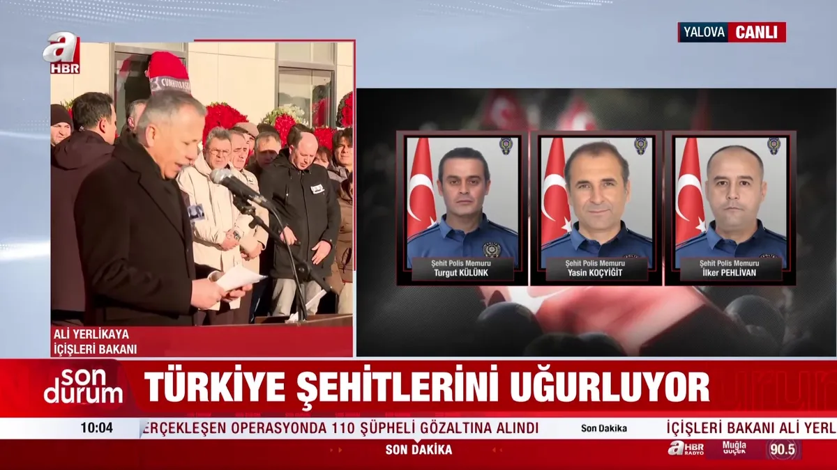 SON DAKİKA: Türkiye şehitlerini uğurladı: Yalova’da şehit düşen 3 kahraman polisimiz için cenaze töreni düzenlendi | Video videosunu izle SON DAKİKA: Türkiye şehitlerini uğurladı: Yalova’da şehit düşen 3 kahraman polisimiz için cenaze töreni düzenlendi | Video videosunu izle