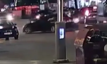 Dönüş yapmak isteyen otomobille çarpışan motosiklet sürücüsü yola böyle savruldu