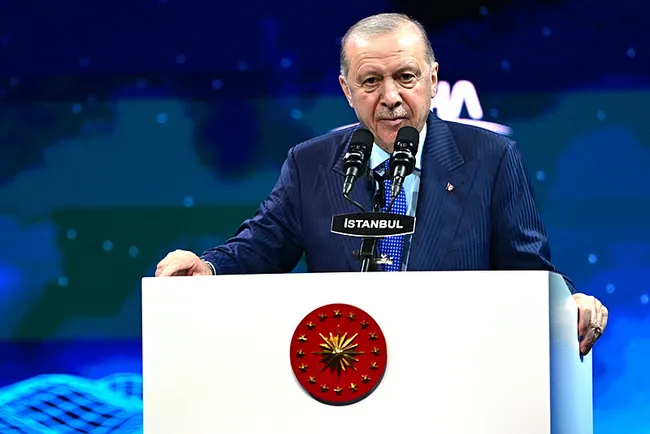 baskan-erdogan-turk-savunma-sanayiinin-yildizi-parliyor-1778246091703.jpeg