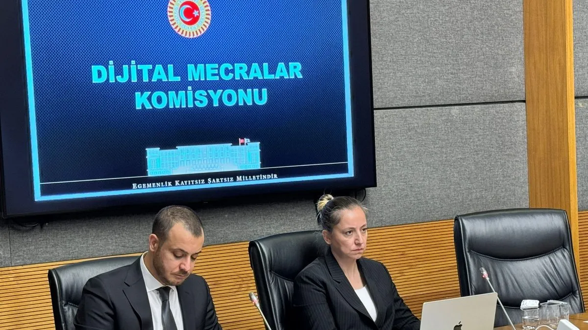 Dijital Mecralar Komisyonu Başkanı Hüseyin Yayman’dan Netflix’i terleten soru: Açıkça söyleyin… Dijital Mecralar Komisyonu Başkanı Hüseyin Yayman’dan Netflix’i terleten soru: Açıkça söyleyin…