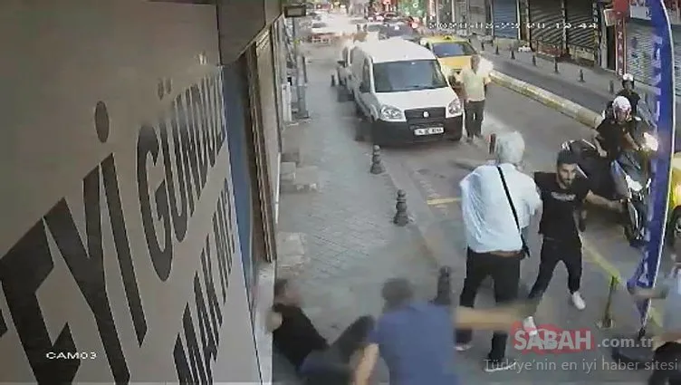Kadıköy’de taksicilerle köpekli gencin tekmeli yumruklu kavgası kamerada
