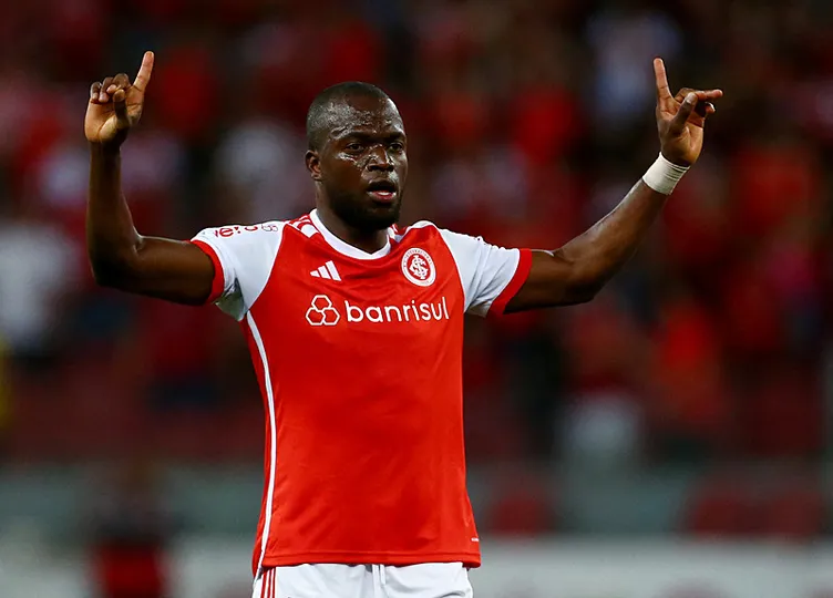 Son dakika haberi: Fenerbahçe’nin eski yıldızı Enner Valencia’dan flaş Galatasaray itiraf! Teklif gelirse...