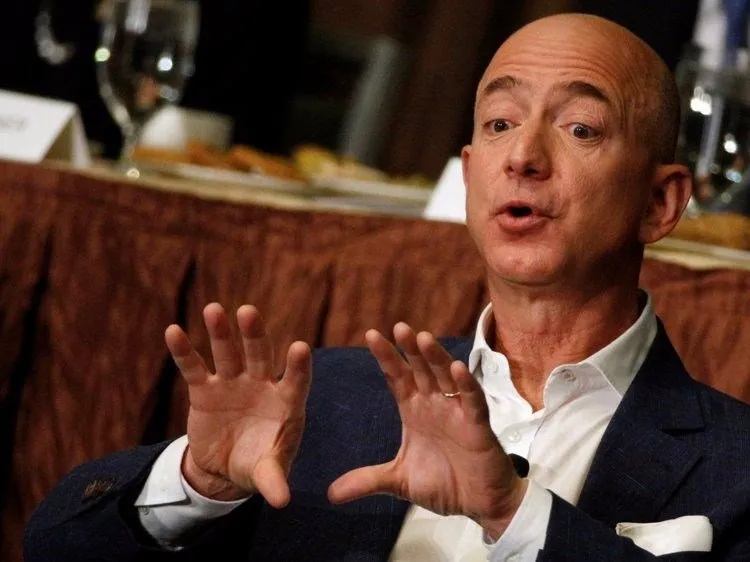 Dünyanın en zengini Jeff Bezos’un az bilinen özellikleri