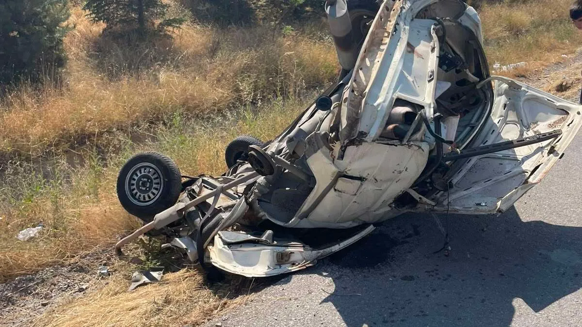 Karşı şeride geçen otomobil, gurbetçinin aracıyla çarpıştı! 2 ölü