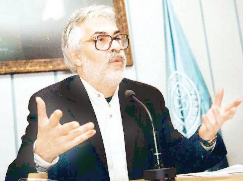 Rutkay Aziz - Galeri - Magazin