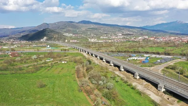 ankara-istanbul-yht-seferleri-yarim-saat-kisalacak-1781077144192.jpeg