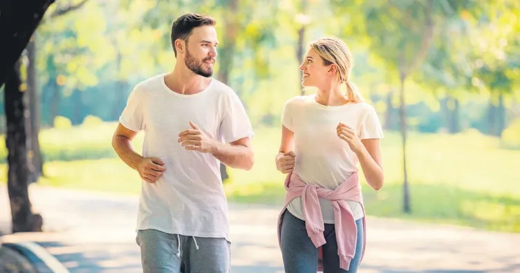 Sağlık için günde en az 2 bin 500 adım