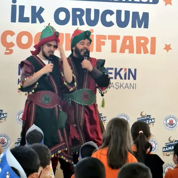 ramazan-ayinin-ilk-orucunu-minikler-tekne-orucuyla-acti-1771514405141.jpg