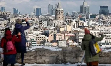 Türkiye depreme rağmen turist çekmeyi sürdürüyor