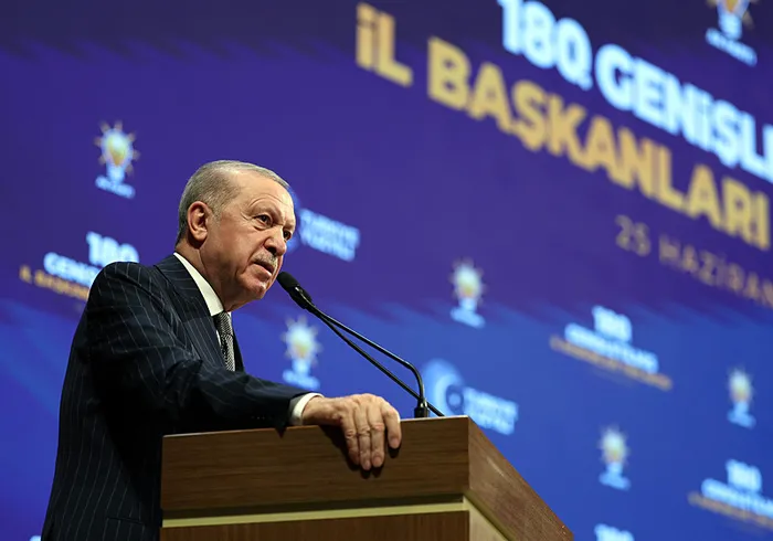 son-dakika-baskan-erdogandan-il-baskanlari-toplantisinda-onemli-mesajlar-eser-ve-hizmet-siyasetimizle-yeni-gon-1782397138398.jpg