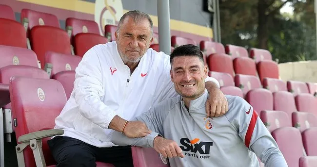 Albert Riera Galatasaray'a geri döndü! Domenec Torrent'in ekibine dahil oldu