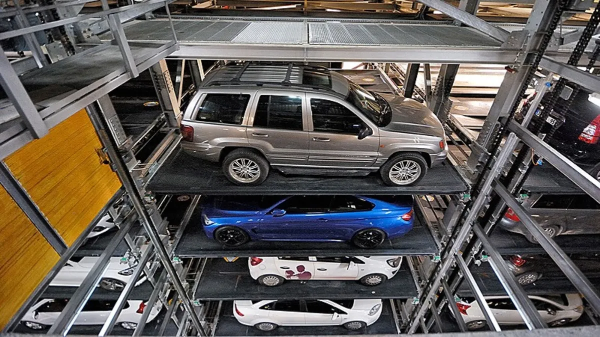 İzmir’de otopark ücretlerine yüzde 185 zam