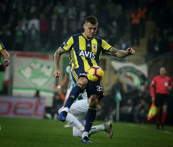 Fenerbahçe, Kante’nin yerine Ozan Tufan’ı transfer etmiş