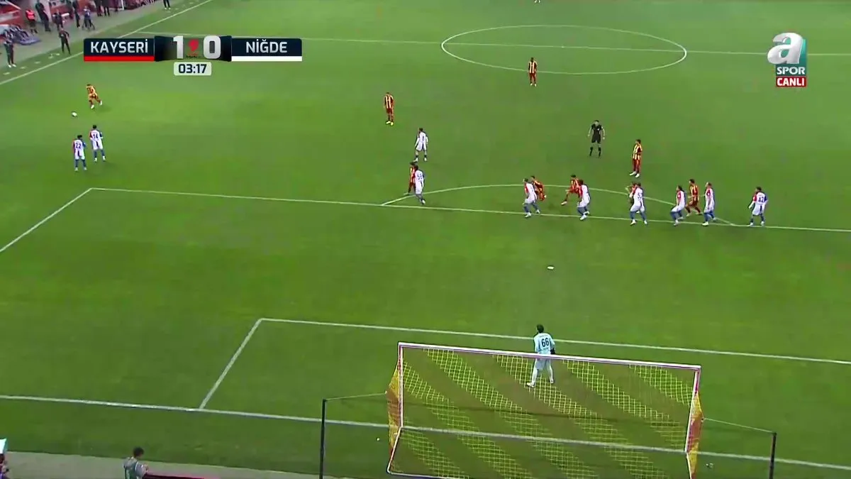 GOL | Zecorner Kayserispor 1-0 Niğde Belediyespor videosunu izle GOL | Zecorner Kayserispor 1-0 Niğde Belediyespor videosunu izle