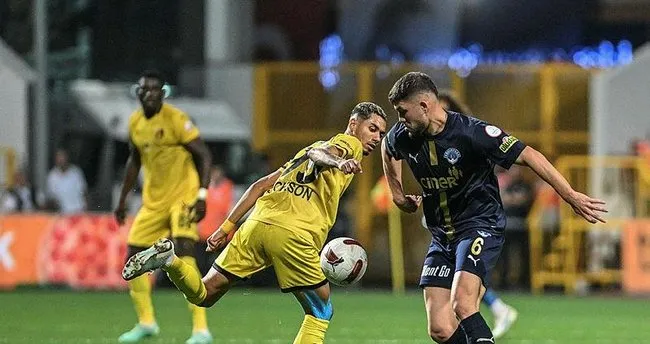 Kasımpaşa İstanbulspor’u 3-1 mağlup etti Kasımpaşa İstanbulspor’u 3-1 mağlup etti