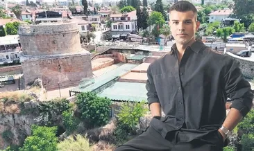 Tarihi kulede sanatsal şölen