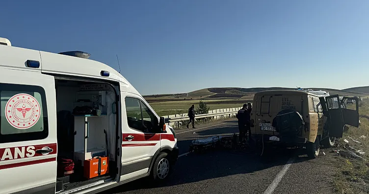 Bayburt’ta feci kaza! 2 ölü 6 yaralı