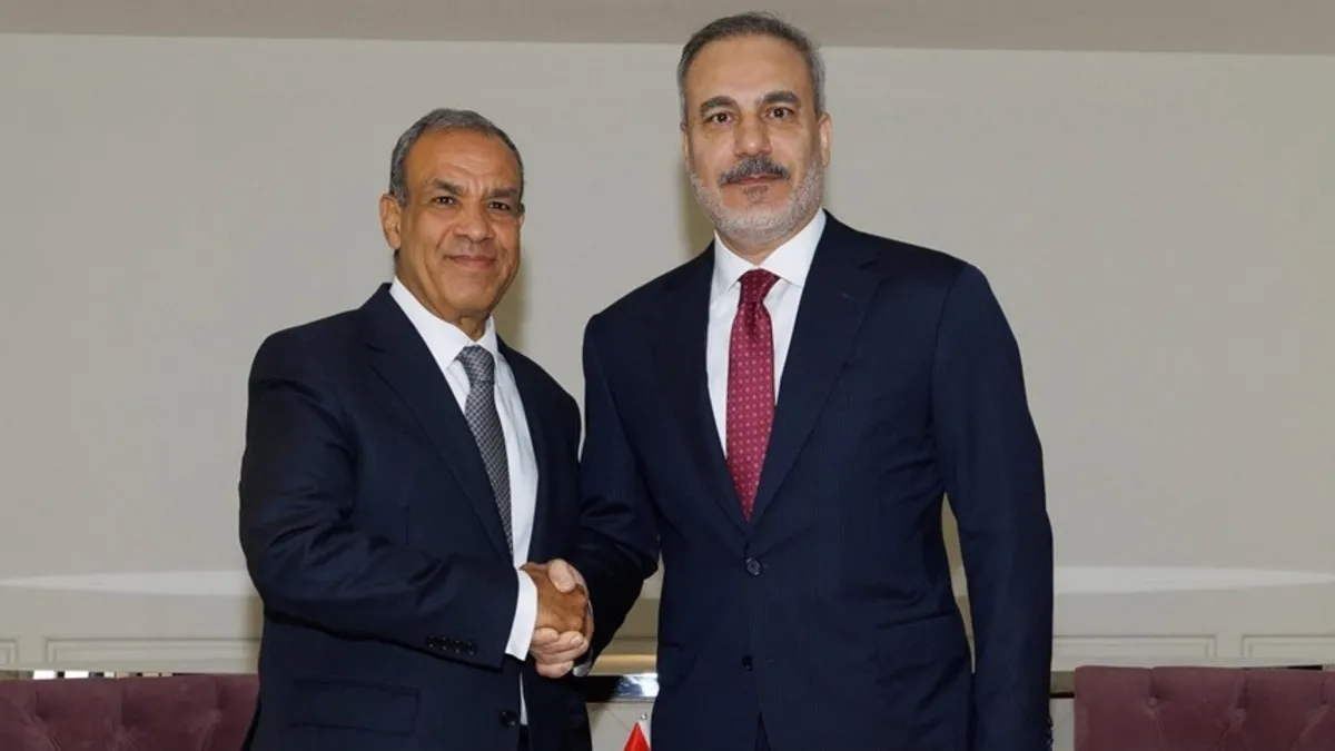 Bakan Fidan Mısırlı mevkidaşı ile görüştü Bakan Fidan Mısırlı mevkidaşı ile görüştü